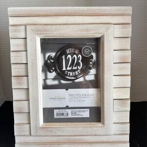 Threshold Cream Slatted Photo Frame like new